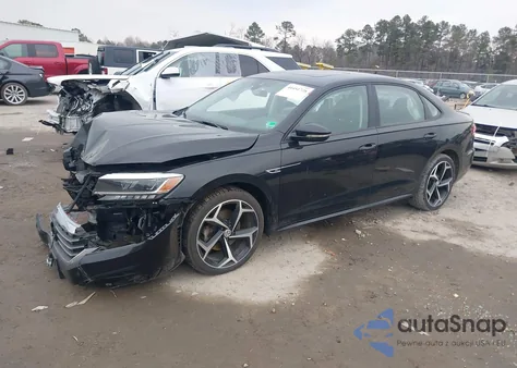 2020 Volkswagen Passat 2.0T R-Line z USA, uszkodzony, nr VIN 1VWMA7A34LC008022